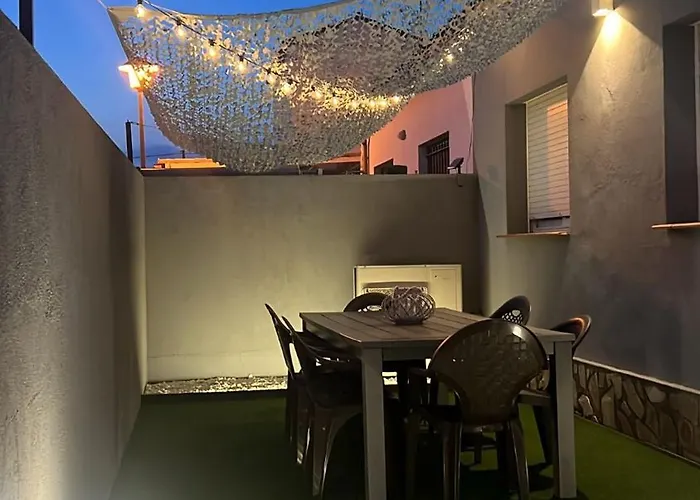 Дом отдыха Casa En L Escala Con Piscina Y Wifi Free Ля Эскала